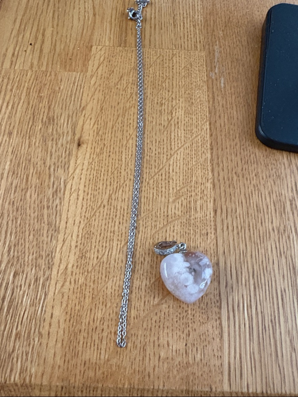 Heart-Shaped Pink Agate Pendant Necklace Silver Tone - Picture 2 of 5